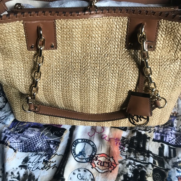 Michael kors purse - Picture 7 of 7